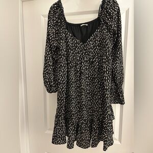 Elegant Black and White Patterned Dress